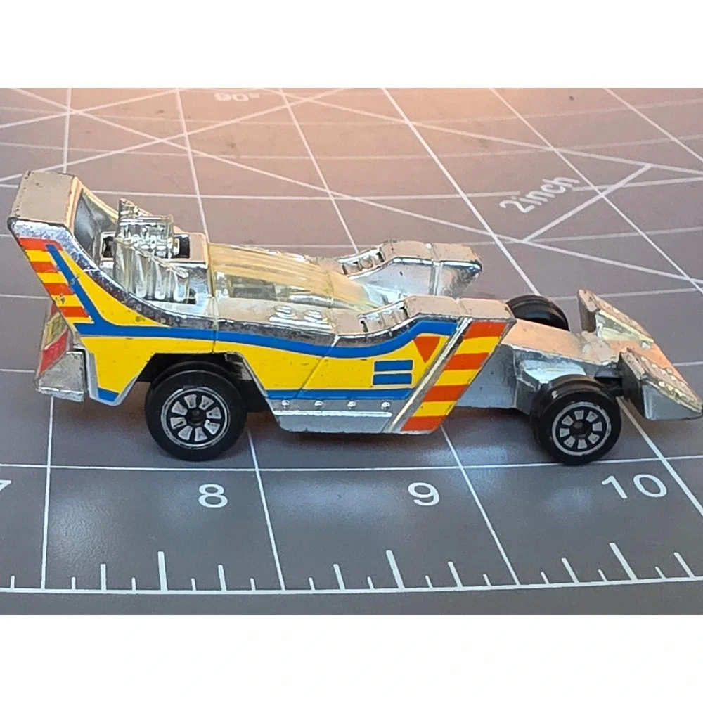 Vintage 1981 Kenner Pipe 'N Hot Diecast Car Chrome Silver Yellow Red 3 Inch